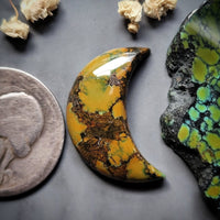 Hubei Crescent Moon Cabochon